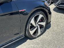 2018 Volkswagen Golf GTI AUTOBAHN 6-SPD HATCHBACK/NAVI/B-CAM/PAN - Photo 20