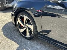 2018 Volkswagen Golf GTI AUTOBAHN 6-SPD HATCHBACK/NAVI/B-CAM/PAN - Photo 22
