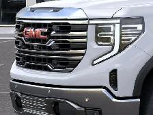 2026 GMC Sierra 1500 SLT - Photo 15