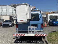 2008 Ford E-350 Econoline Van With 29 Foot Versalift Bucket - Photo 9