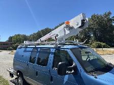 2008 Ford E-350 Econoline Van With 29 Foot Versalift Bucket - Photo 12