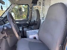 2008 Ford E-350 Econoline Van With 29 Foot Versalift Bucket - Photo 21