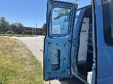 2008 Ford E-350 Econoline Van With 29 Foot Versalift Bucket - Photo 37