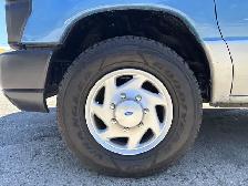 2008 Ford E-350 Econoline Van With 29 Foot Versalift Bucket - Photo 61