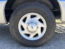 2008 Ford E-350 Econoline Van With 29 Foot Versalift Bucket - Photo 63