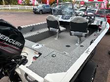 2019 Tracker Boats Pro Guide V-16 WT - Photo 12
