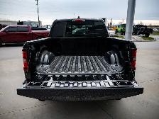 2026 Ram 1500 Express - Photo 8