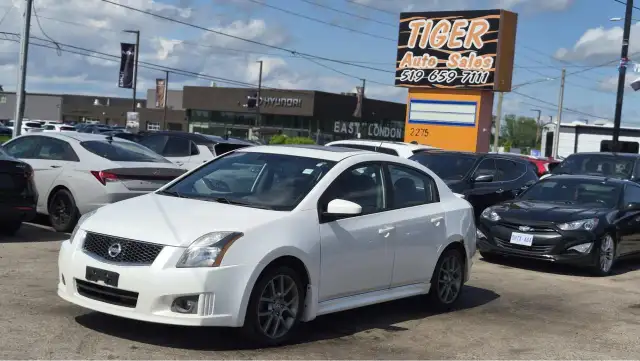 2011 Nissan Sentra SE-R, SUNROOF, ALLOYS, NAVI, ONLY 83KMS, CERT