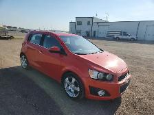 2012 Chevrolet Sonic - Photo 2