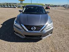 2017 Nissan Altima - Photo 8