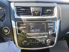 2017 Nissan Altima - Photo 18