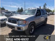 2004 Nissan Pathfinder SE