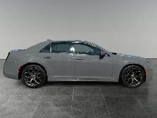 2019 Chrysler 300 S / RWD - Photo 8