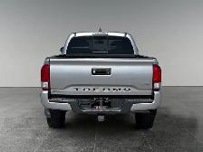 2017 Toyota Tacoma TRD Sport / 4x4 - Photo 5
