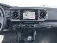 2017 Toyota Tacoma TRD Sport / 4x4 - Photo 15