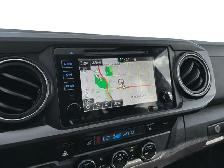 2017 Toyota Tacoma TRD Sport / 4x4 - Photo 17