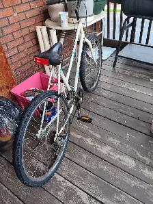 Bicyclette 12 Vitesses 28 pouces - Photo 2