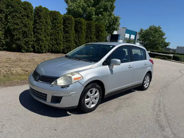 2008 Nissan Versa HB 6 speed manual a/c local bc