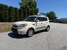 2011 KIA SOUL   AUTOMATIC A/C MOONROOF ALLOYS LOCAL BC