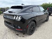 2026 Ford Mustang Mach-E PREMIUM | SPORT APPEARANCE PACKAGE - Photo 12