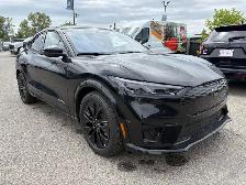 2026 Ford Mustang Mach-E PREMIUM | SPORT APPEARANCE PACKAGE - Photo 14
