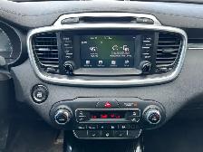 2019 Kia Sorento EX AWD 7 Passenger | Power Tailgate | Heated Se - Photo 16