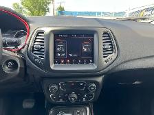 2019 Jeep Compass Trailhawk 4WD | Command Start | Heated Seats - Photo 17