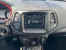 2019 Jeep Compass Trailhawk 4WD | Command Start | Heated Seats - Photo 32