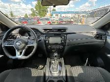 2019 Nissan Rogue AWD S | Command Start | Reverse Camera - Photo 12