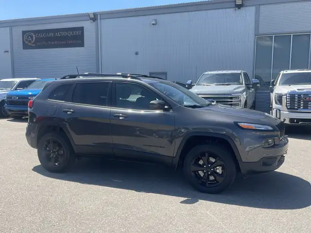 2017 Jeep Cherokee LIMITED 3.2L, V6/4WD/NAVI/B.CAM/LEATHER/ROOF