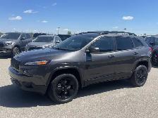 2017 Jeep Cherokee LIMITED 3.2L, V6/4WD/NAVI/B.CAM/LEATHER/ROOF - Photo 3