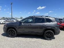 2017 Jeep Cherokee LIMITED 3.2L, V6/4WD/NAVI/B.CAM/LEATHER/ROOF - Photo 4