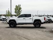 2025 Chevrolet Colorado 4WD ZR2 2.7T | 17" Method Race Wheels - Photo 10
