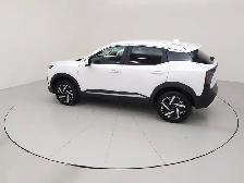 2025 Nissan Kicks - Photo 18