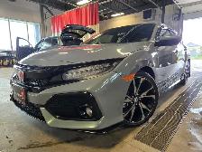 2019 Honda Civic Hatchback Sport Touring | No Accidents - Photo 2
