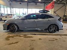 2019 Honda Civic Hatchback Sport Touring | No Accidents - Photo 5