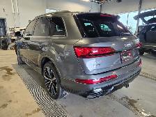 2022 Audi Q7 S-Line7 Seater | One Owner - Photo 7