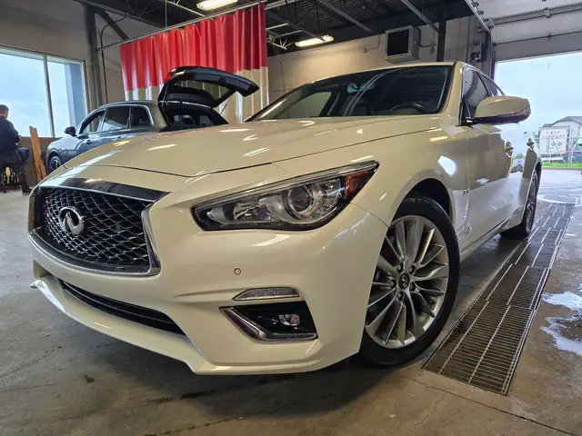 2018 Infiniti Q50 LuxeLUXE | 3.0 | AWD | 1 Owner