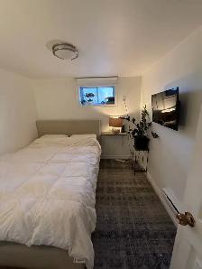 1-BDRM BSMT APT. ON BEAUTIFUL DELAWAREAVE.
