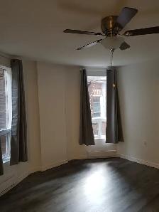 BACHELOR APARTMENTS WITH PRIVATE ENTRANCE IN A HOUSE - Photo 6