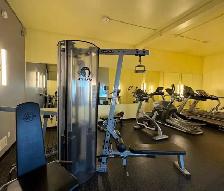 Why rent a studio?  This Downtown 1 Bedroom Den for $1,300 - Photo 8