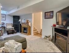 Spacious Basement Apartment for Rent - Photo 3