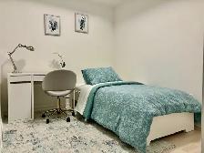 Female Roommate Wanted for a private bedroom in Core Downtown - Photo 5