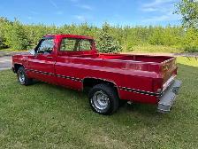 1985 Chevrolet C10 - Photo 3
