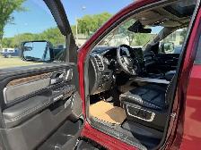 2019 RAM 1500 Laramie - Photo 10