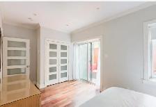 Chic Downtown  3 bedroom townhome - Photo 2