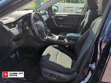 2021 Toyota RAV4 XLE - Photo 6