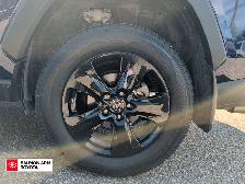 2021 Toyota RAV4 XLE - Photo 10