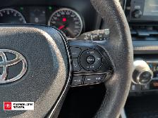 2021 Toyota RAV4 XLE - Photo 16