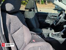 2021 Toyota RAV4 XLE - Photo 22